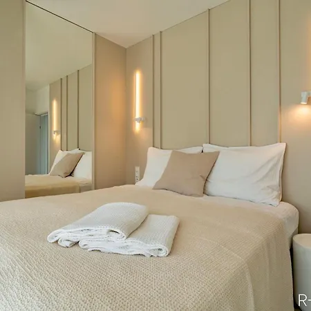 R-escape Apartment